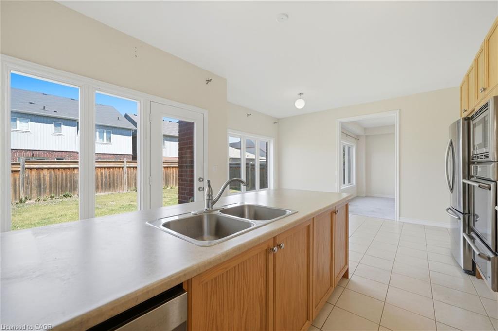 144 Gold Park Glen Property Photo 17