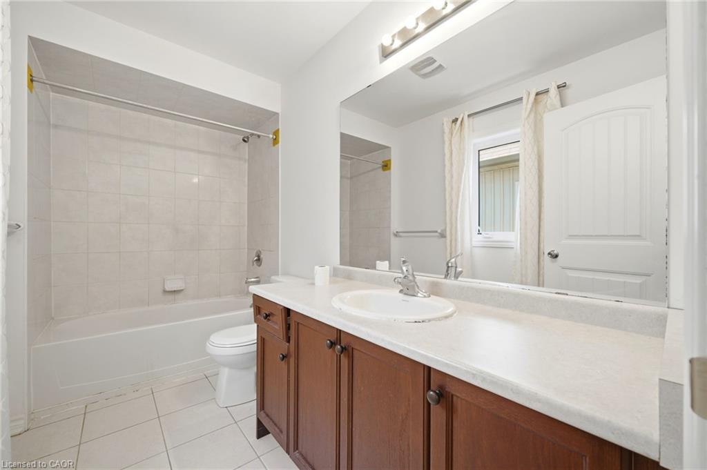 144 Gold Park Glen Property Photo 35