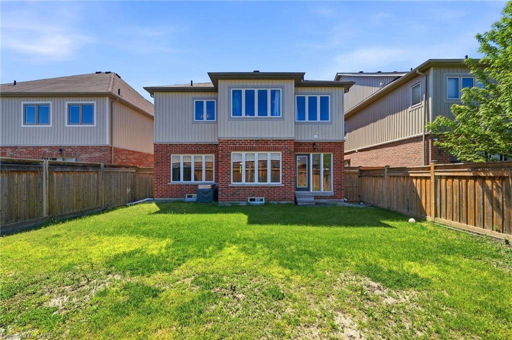144 Gold Park Glen Property Photo 45