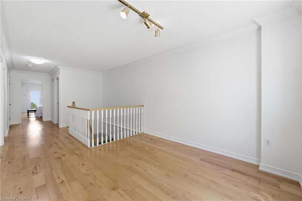 6-85 Edgewater Drive Property Photo 28