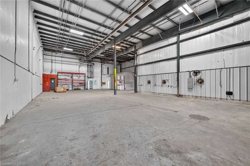 216-1100 South Service Road Property Photo 8
