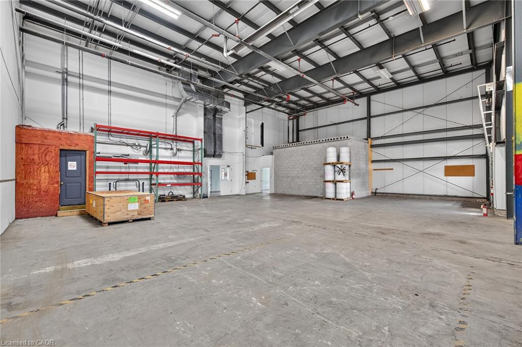 216-1100 South Service Road Property Photo 15