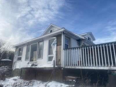 22 Grizzly Street Property Photo 3