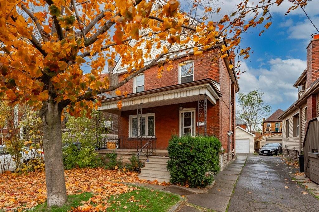 15 Melrose Avenue N Property Photo 20