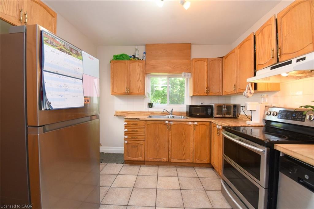 12 Wood Street W Property Photo 5