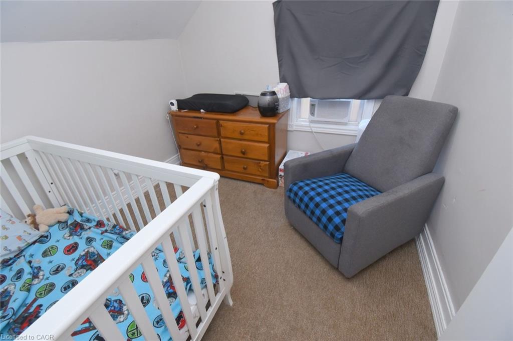 12 Wood Street W Property Photo 8