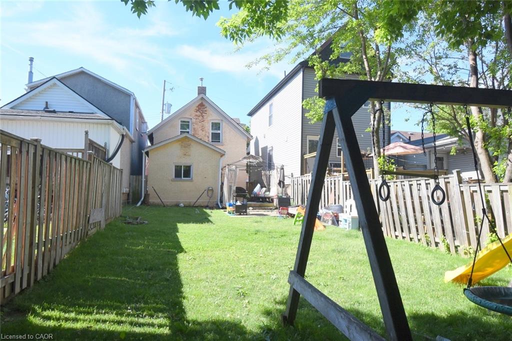 12 Wood Street W Property Photo 14