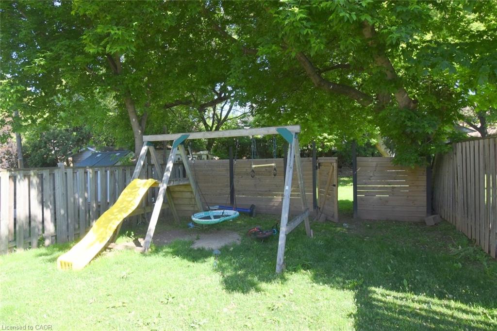 12 Wood Street W Property Photo 15