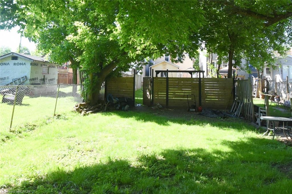 12 Wood Street W Property Photo 17