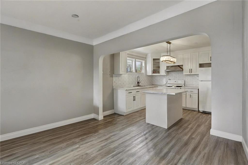 122 Montrose Street Property Photo 10