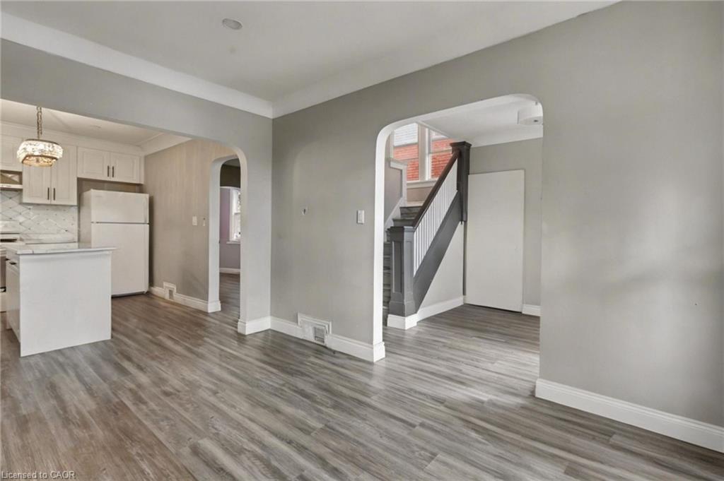 122 Montrose Street Property Photo 12