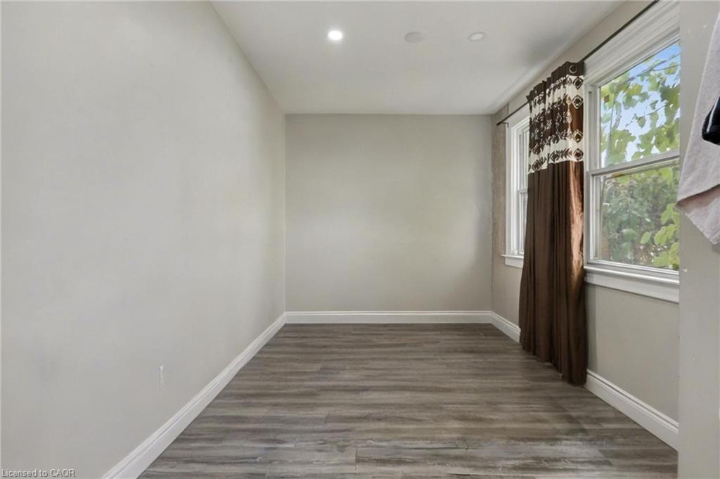 122 Montrose Street Property Photo 16