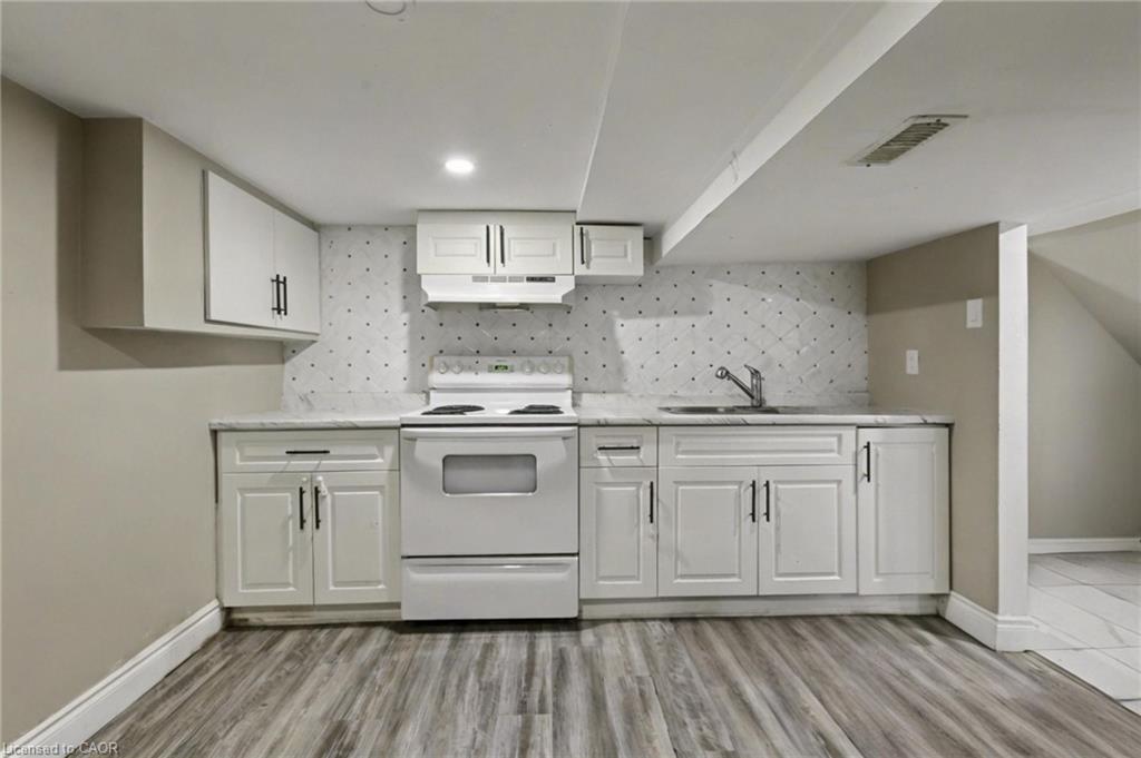 122 Montrose Street Property Photo 33