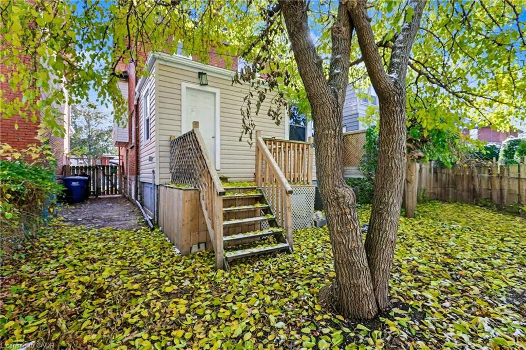 122 Montrose Street Property Photo 39