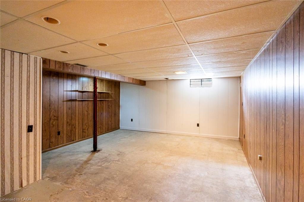 19-98 Falconer Drive Property Photo 28