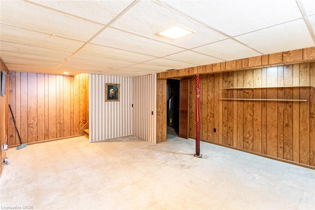 19-98 Falconer Drive Property Photo 32