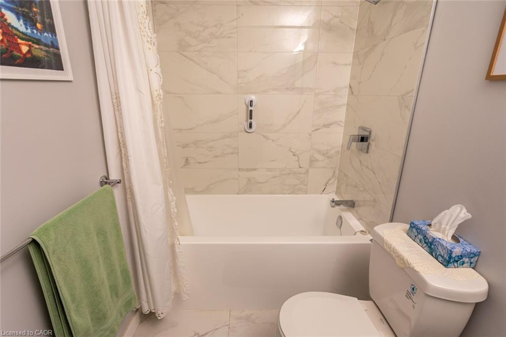 19-98 Falconer Drive Property Photo 36
