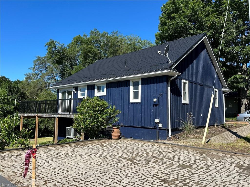 210 Hillside Avenue Property Photo 1