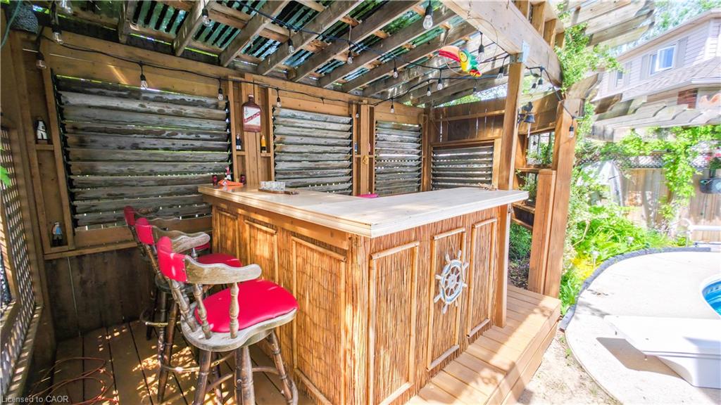 708 Campbelle Avenue Property Photo 6