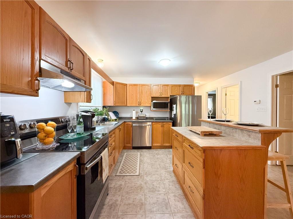 33a Lingwood Drive Property Photo 10