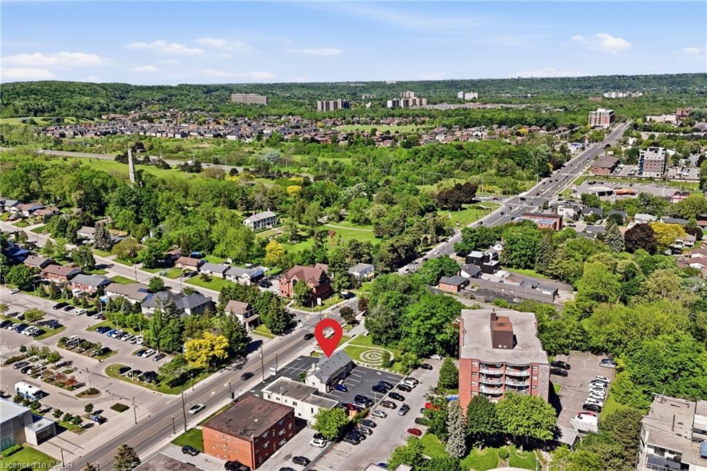 60 King Street W Property Photo 16