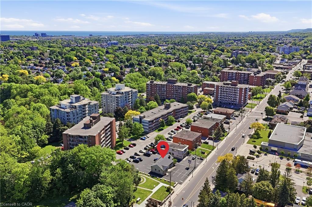 60 King Street W Property Photo 17