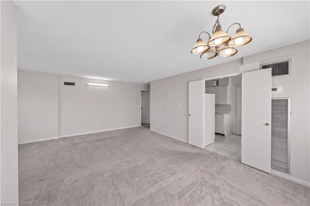 901-1580 Mississauga Valley Boulevard Property Photo 5
