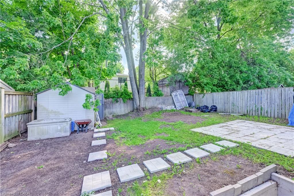 53 Helene Crescent Property Photo 6