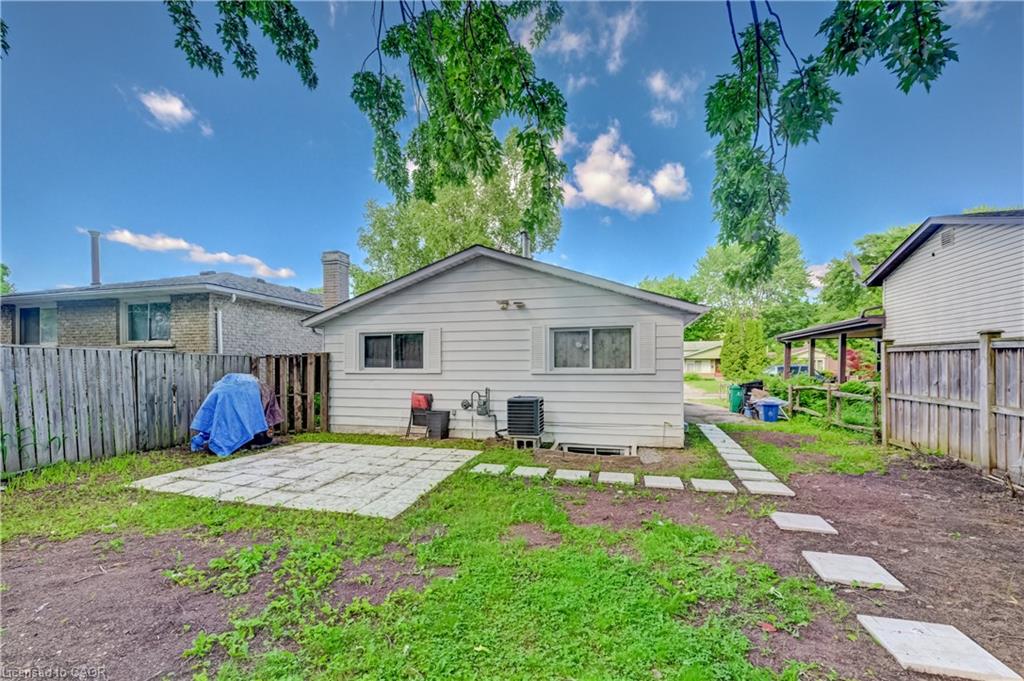 53 Helene Crescent Property Photo 7