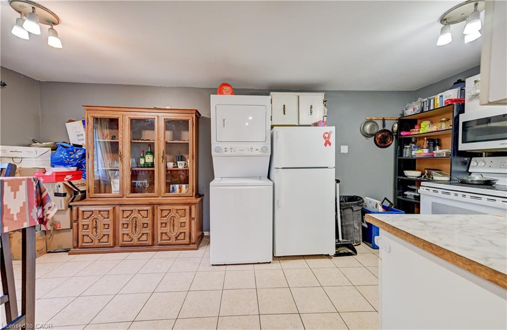 53 Helene Crescent Property Photo 14