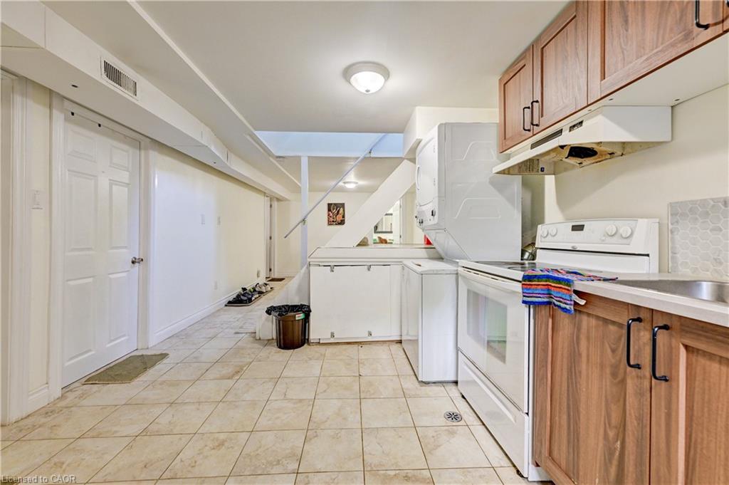 53 Helene Crescent Property Photo 27