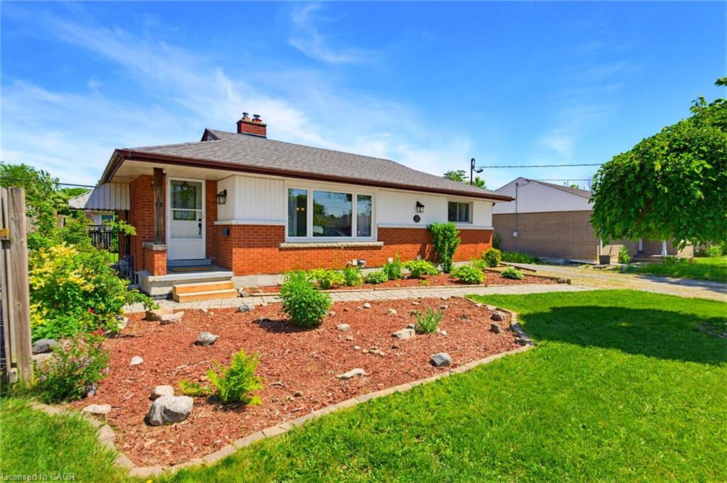 17 Broadmore Avenue Property Photo 1