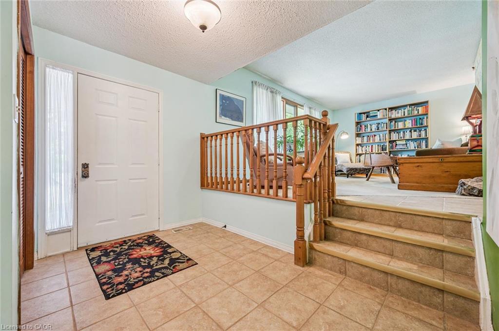 18 Mcelderry Road Property Photo 4
