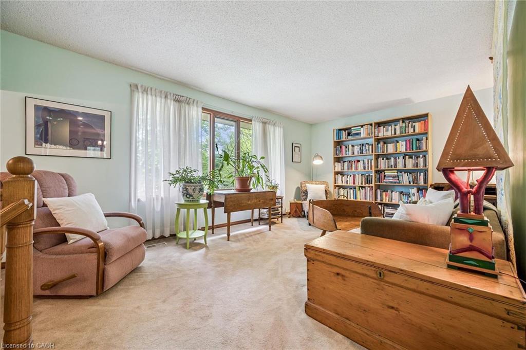 18 Mcelderry Road Property Photo 6