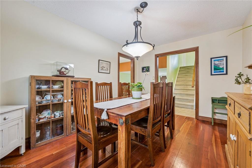 18 Mcelderry Road Property Photo 10