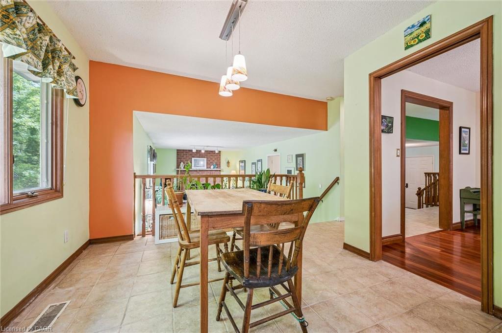 18 Mcelderry Road Property Photo 17