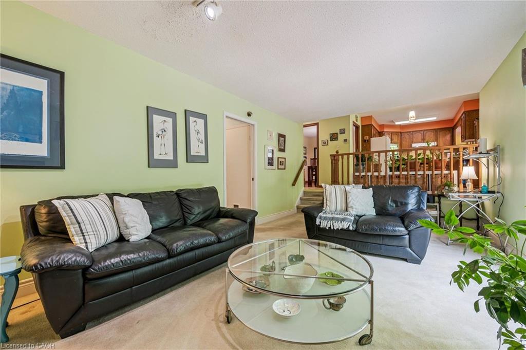 18 Mcelderry Road Property Photo 21