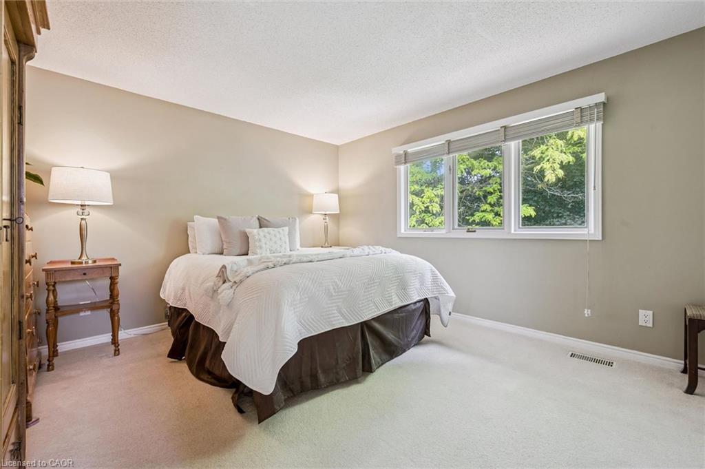 18 Mcelderry Road Property Photo 23