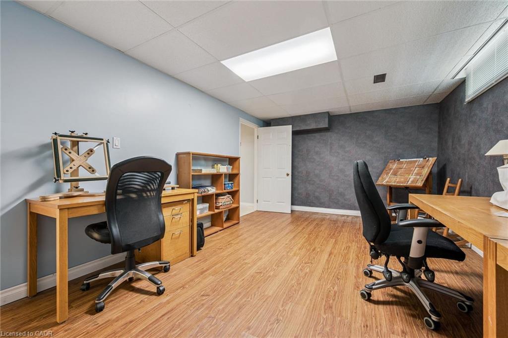 18 Mcelderry Road Property Photo 32