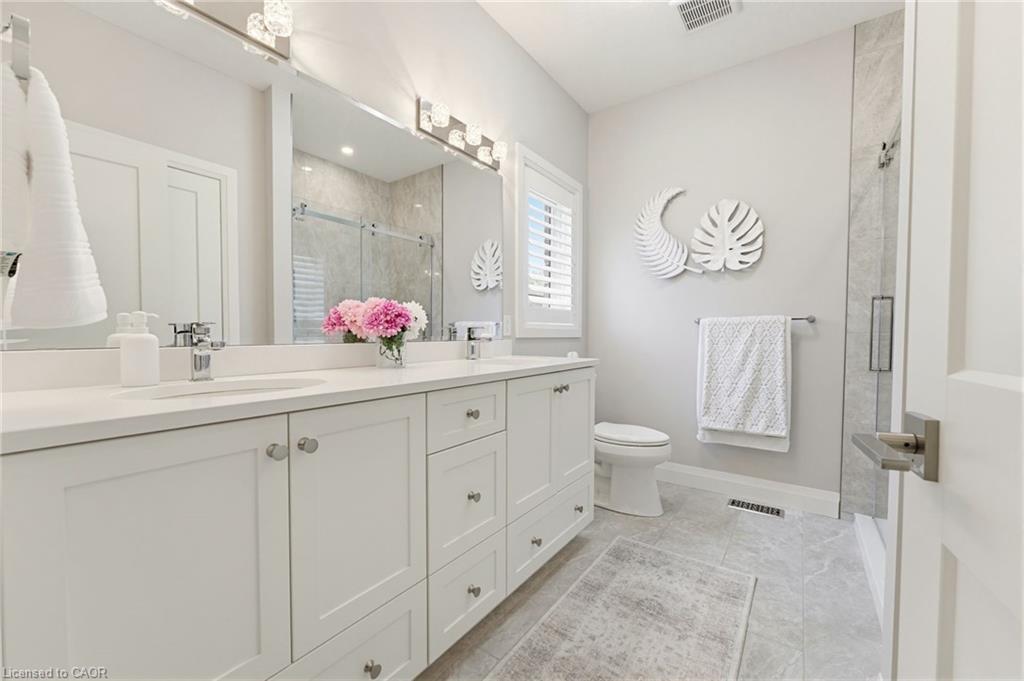 560 Rogers Road Property Photo 21