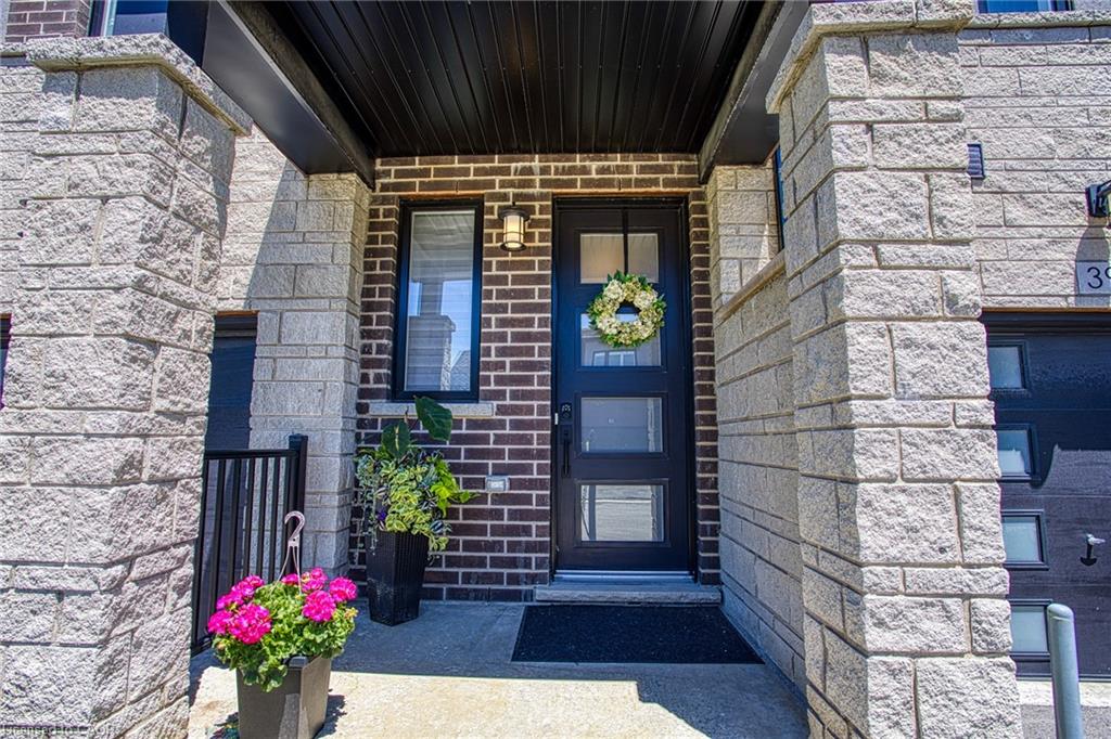 39 Bensley Lane Property Photo 3
