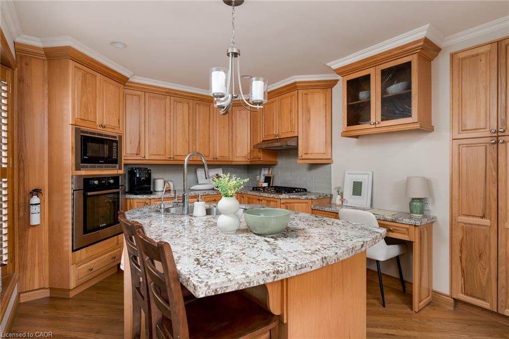 3629 Swirlingleaves Crescent Property Photo 15