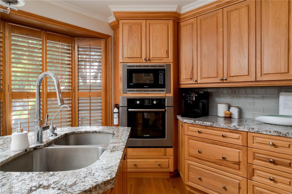 3629 Swirlingleaves Crescent Property Photo 17