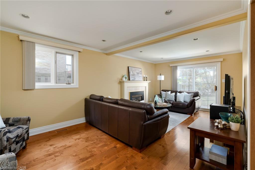 3629 Swirlingleaves Crescent Property Photo 20
