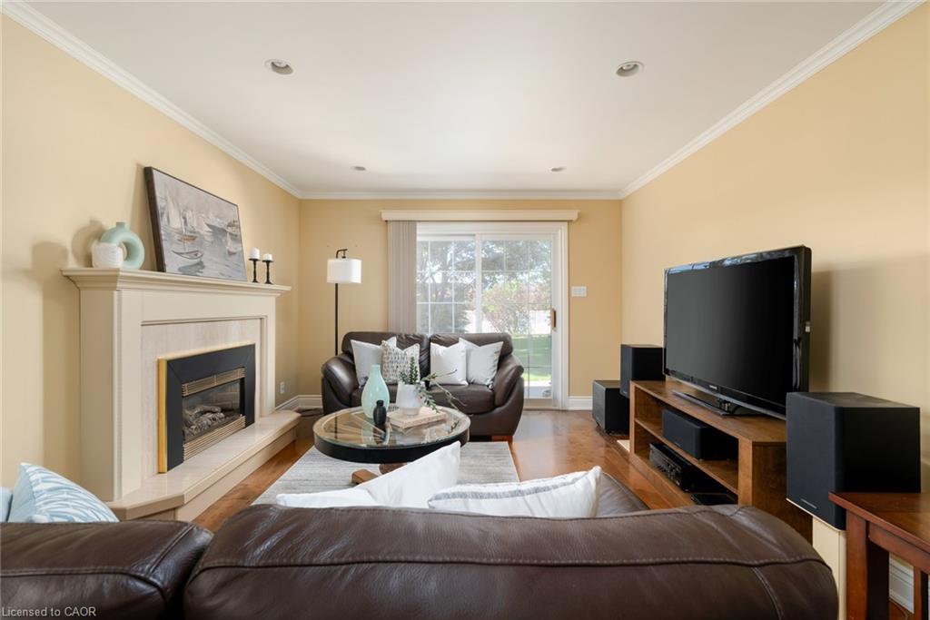 3629 Swirlingleaves Crescent Property Photo 21
