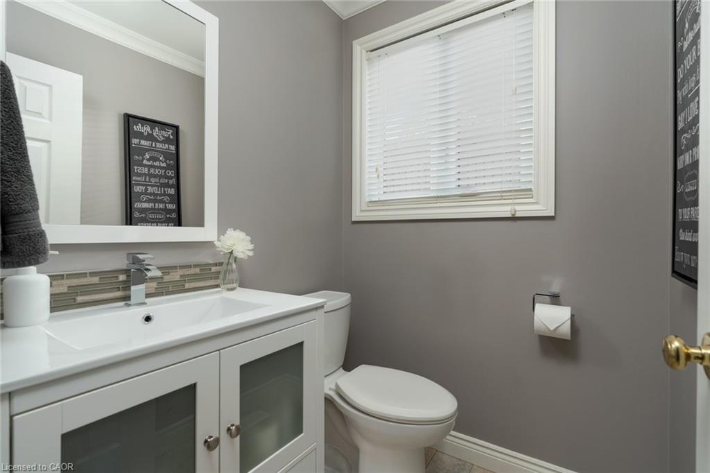 3629 Swirlingleaves Crescent Property Photo 25