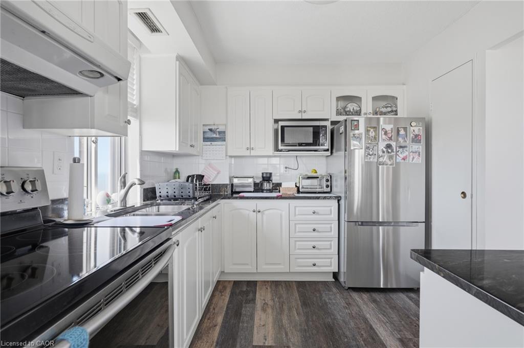 1207-301 Frances Avenue Property Photo 14