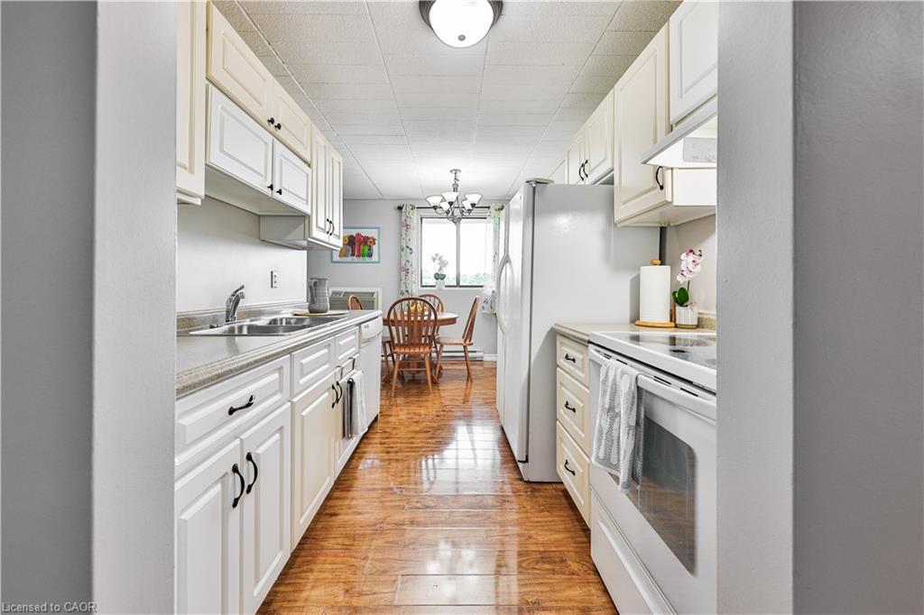 29 West Avenue Property Photo 2