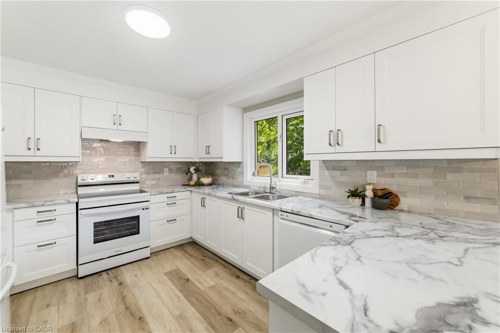 3686 St Laurent Court Property Photo 15