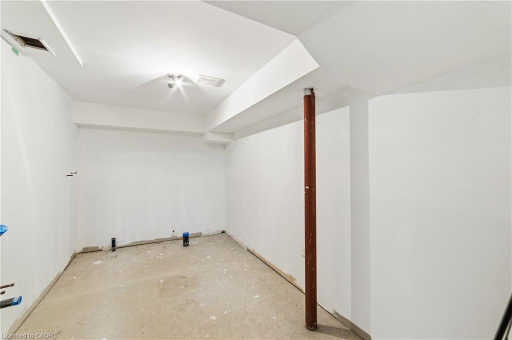 3686 St Laurent Court Property Photo 26